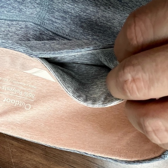 NWT - Outdoor Voices  Colorblock Springs 7/8 Leggings - Size M - Picture 8 of 13